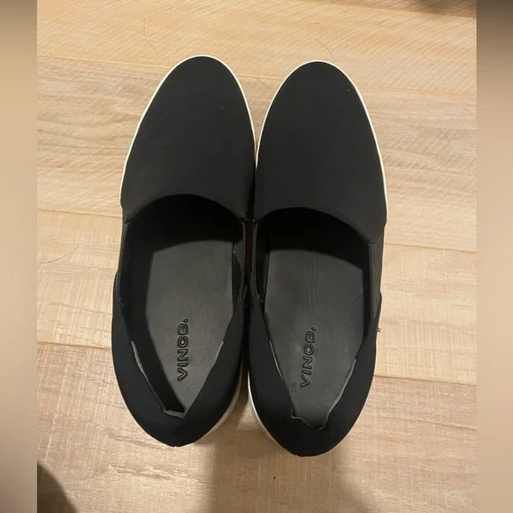 Vince Warren Black Slip-On Platform Sneakers - Picture 12 of 16